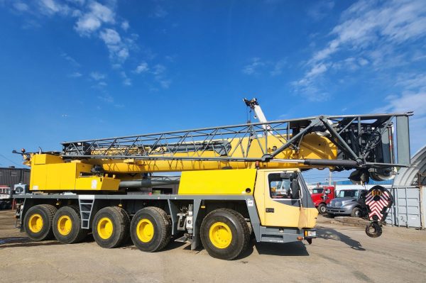 Grove GMK 5165 Mobile Crane