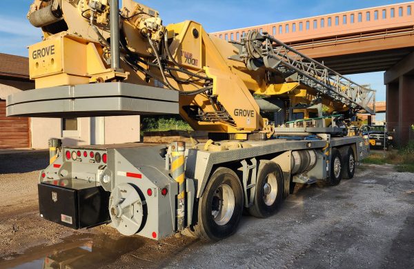 Grove TMS700E Mobile Crane