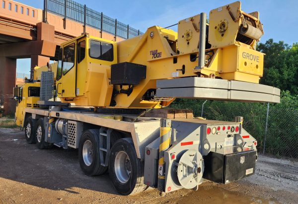 Grove TMS700E Mobile Crane