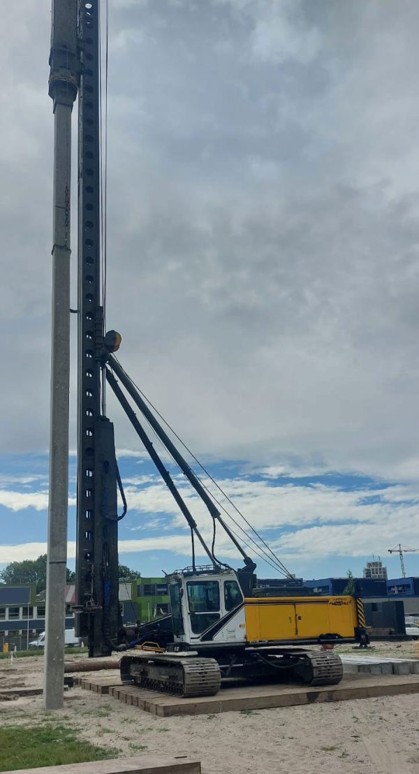 Junttan PM-25HLC Hammer Piling Rig