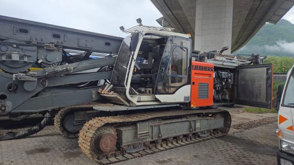 Liebherr LB16 Rotary Piling Rig
