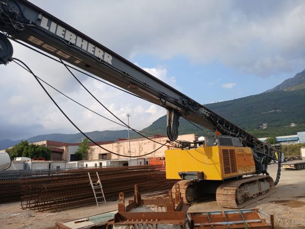 Liebherr LB28 Rotary Piling Rig