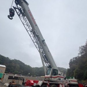 Link-Belt HTC 8690 Mobile Crane