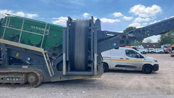 McCloskey R105 Scalping Screen