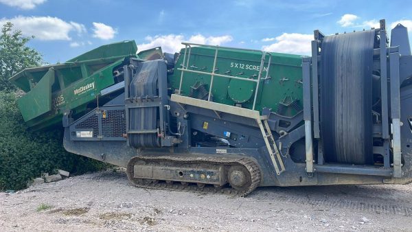 McCloskey R105 Scalping Screen