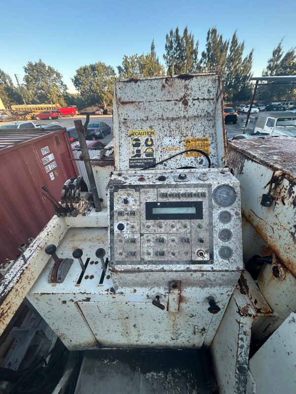 Miller Formless M-1000 Slipform Paver