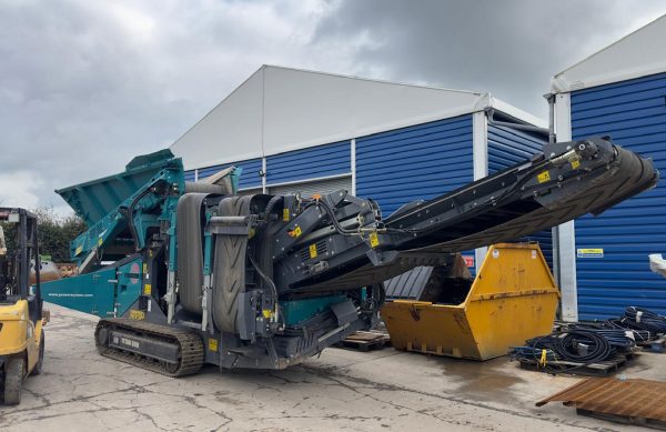 Powerscreen Warrior 600 Scalping Screen