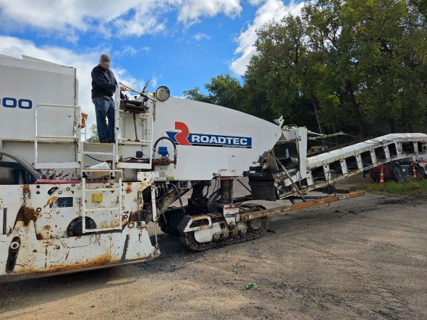 Roadtec RX-900 Cold Planer
