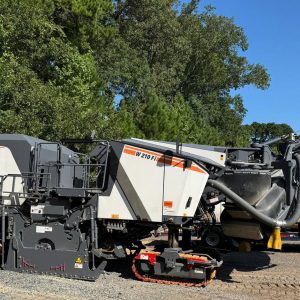 Wirtgen W 210 Fi Cold Planer