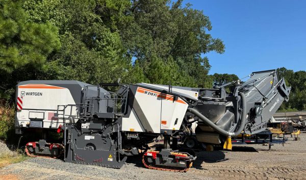 Wirtgen W 210 Fi Cold Planer