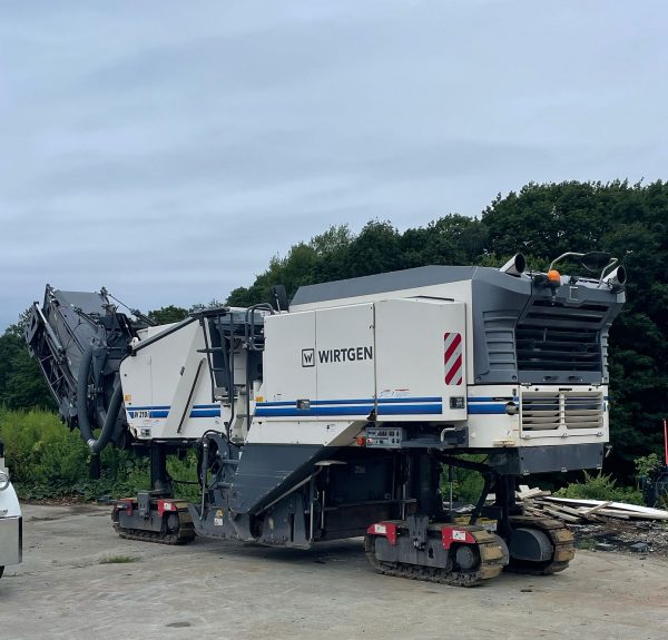 Wirtgen W 210 i Cold Planer