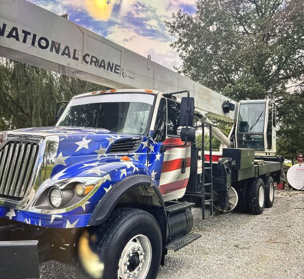 2012 National 1400a Mounted on 2012 International Boom Truck