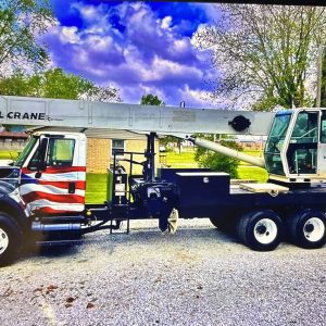 2012 National 1400a Mounted on 2012 International Boom Truck