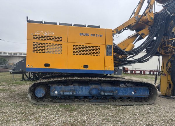Bauer BG 24H Rotary Piling Rig