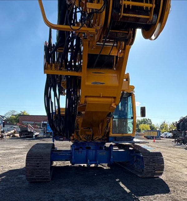 Bauer BG22 Rotary Piling Rig Bauer BG22 Rotary Piling Rig
