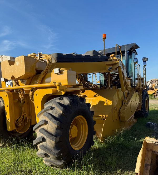 Caterpillar RM500B Soil Stabilizer