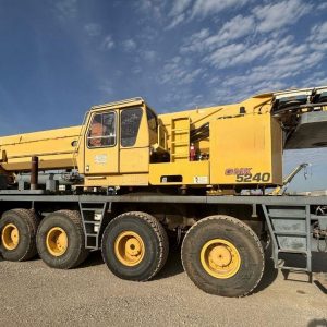 Grove GMK 5240 Mobile Crane