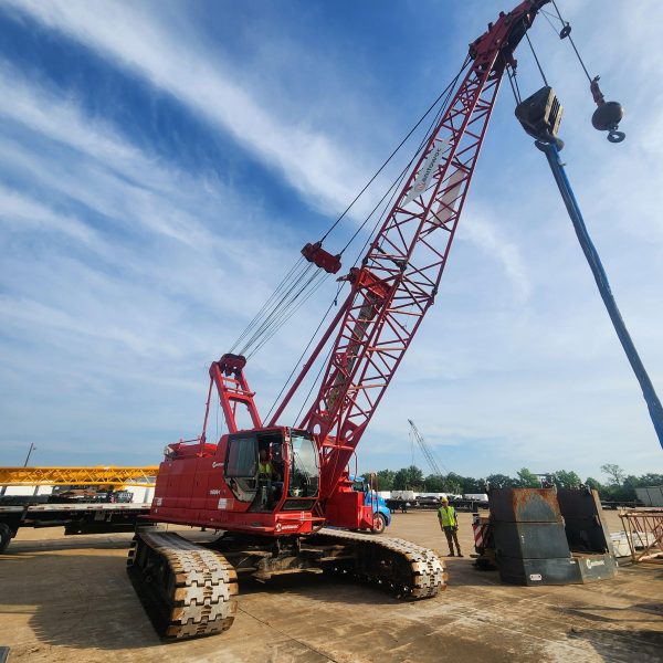 Manitowoc 11000-1 Crawler Crane