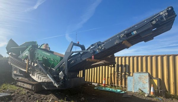 McCloskey R70 Scalping Screen