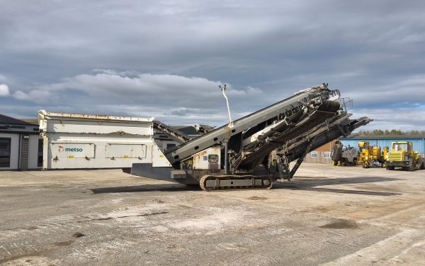 Metso ST4.8 Incline Screen