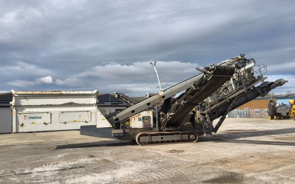 Metso ST4.8 Incline Screen