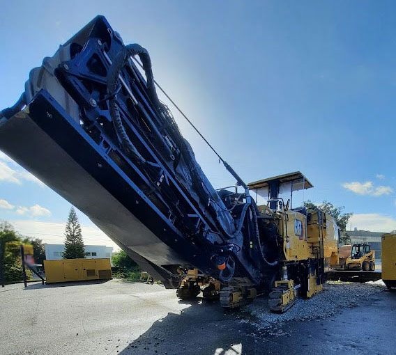 Caterpillar PM-620 Road Planer Caterpillar PM-620 Road Planer