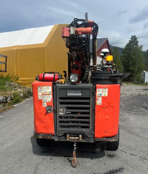 Sandvik Commando DC130Ri Rock Drill