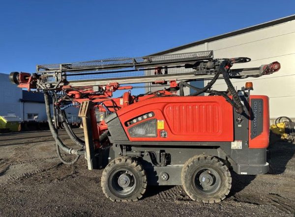 Sandvik Commando DC300Ri Rock Drill