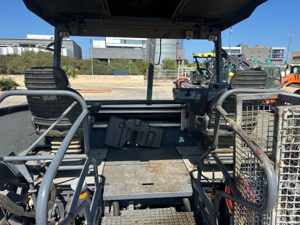 Vogele 2100-3i Paver Vogele 2100-3i Paver