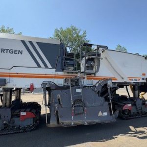 Wirtgen W 220 i Cold Planer