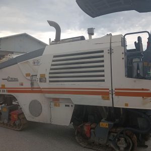 Wirtgen W 100 F Road Planer