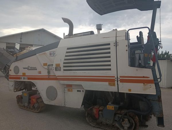 Wirtgen W 100 F Road Planer