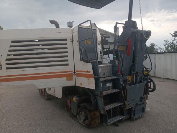 Wirtgen W 100 F Road Planer