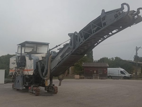 Wirtgen W 200 i Road Planer