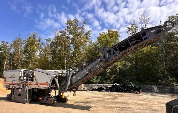 Wirtgen W 210 i Cold Planer