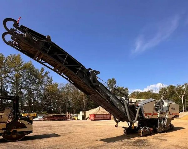 Wirtgen W 210 i Cold Planer