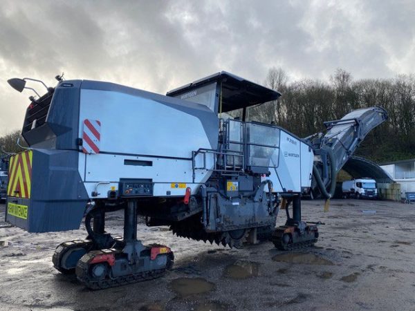 Wirtgen W 210 i Road Planer