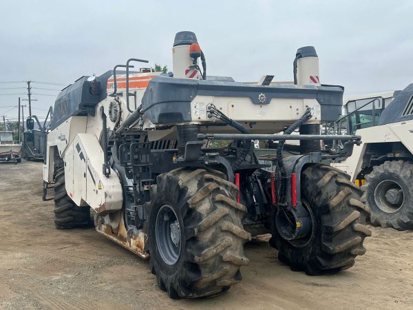 Wirtgen WR 240 i Soil Stabilizer