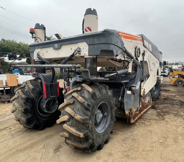 Wirtgen WR 240 i Soil Stabilizer
