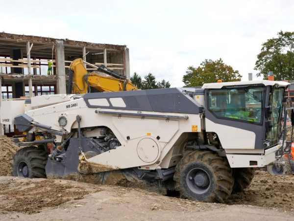 Wirtgen WR 240 i S-Pack Soil Stabilizer