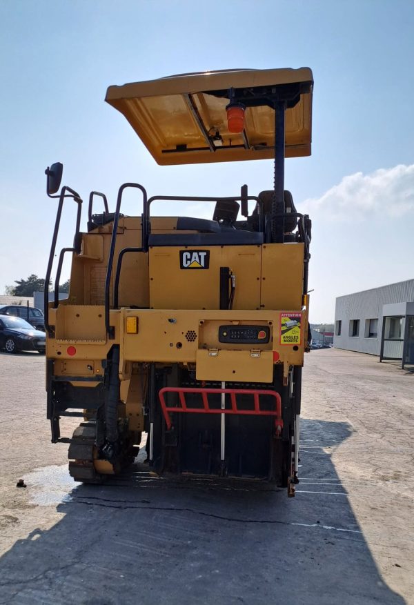 Caterpillar PM-310 Road Planer