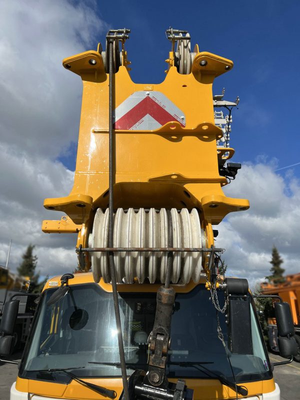 Grove GMK 6300L Mobile Crane