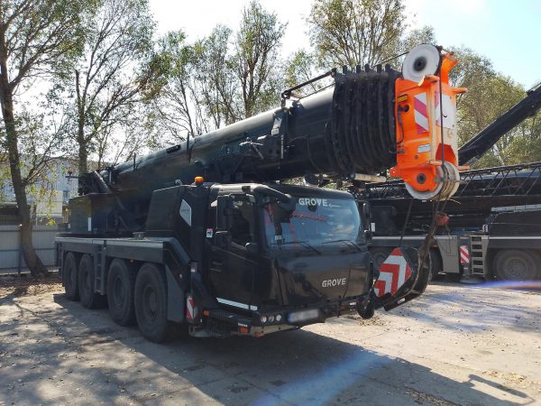 Grove GMK 4100L-1 Mobile Crane