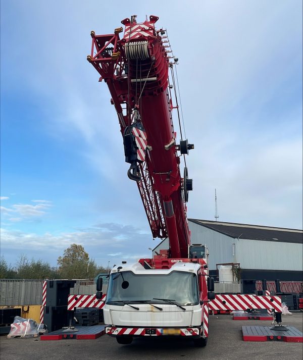 Grove GMK 6300L Mobile Crane