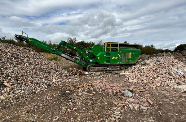 McCloskey J35 Jaw Crusher McCloskey J35 Jaw Crusher