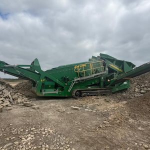 McCloskey R230 Scalping Screen