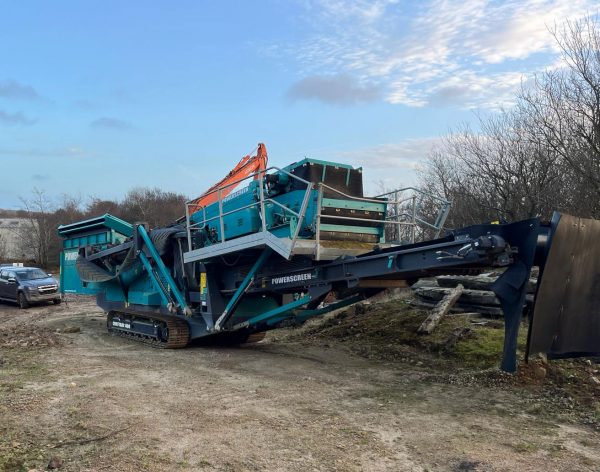 Powerscreen Chieftain 1400 Incline Screen