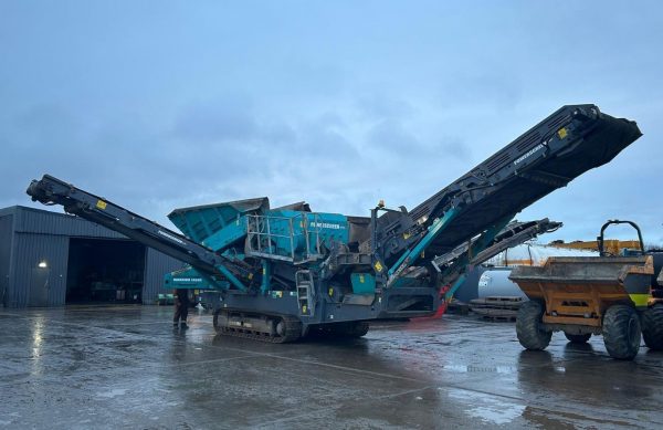 Powerscreen Warrior 1400x Scalping Screen