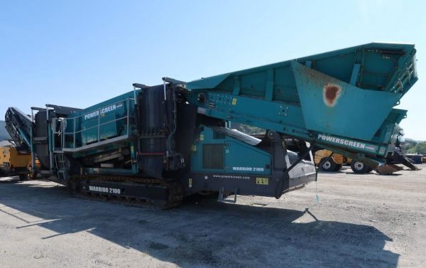 Powerscreen Warrior 2100 Triple Shaft Scalping Screen Powerscreen Warrior 2100 Triple Shaft Scalping Screen