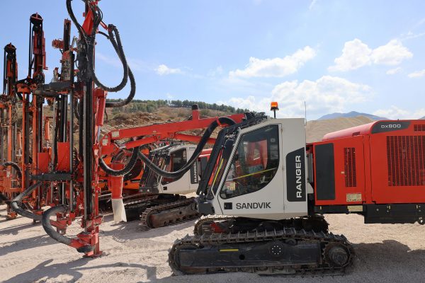Sandvik DX800 Rock Drill Sandvik DX800 Rock Drill